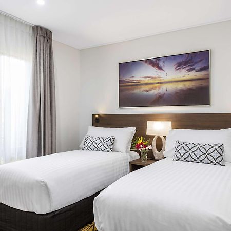 Oaks Cable Beach Resort Bagian luar foto