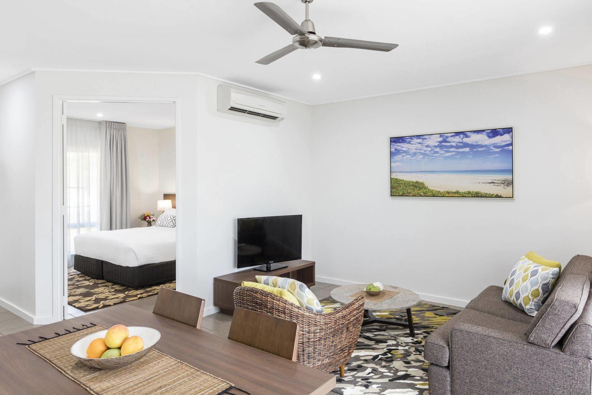 Oaks Cable Beach Resort Bagian luar foto