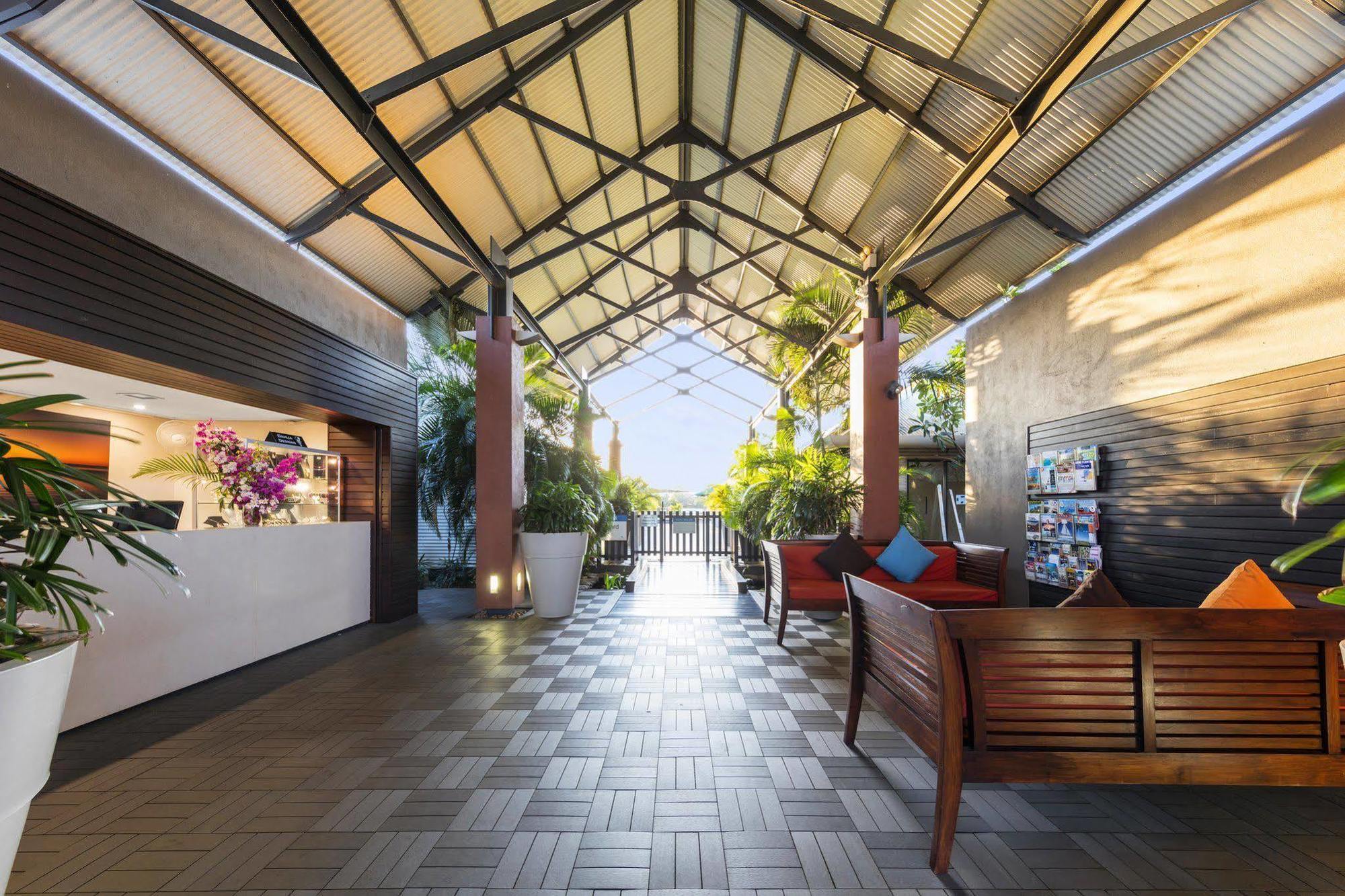 Oaks Cable Beach Resort Bagian luar foto