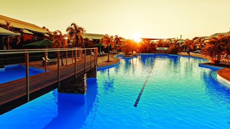 Oaks Cable Beach Resort Bagian luar foto